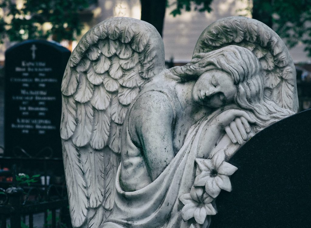pachet servicii funerare complete cu inmormantare